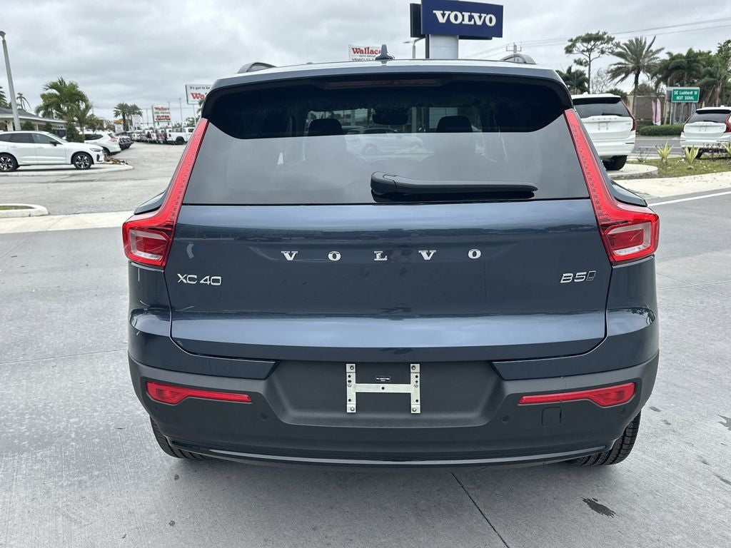 2026 Volvo XC40 B5 Plus
