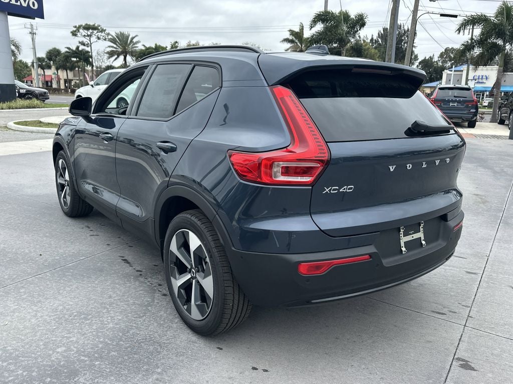 2026 Volvo XC40 B5 Plus
