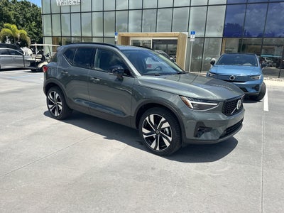 2026 Volvo XC40 B5 Plus