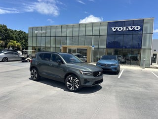 2026 Volvo XC40 B5 Plus