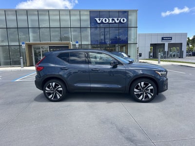 2026 Volvo XC40 B5 Plus