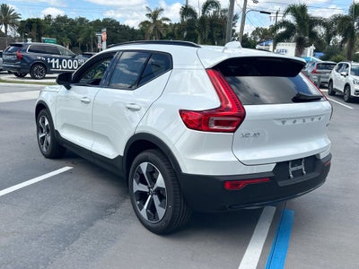 2026 Volvo XC40 B5 Plus