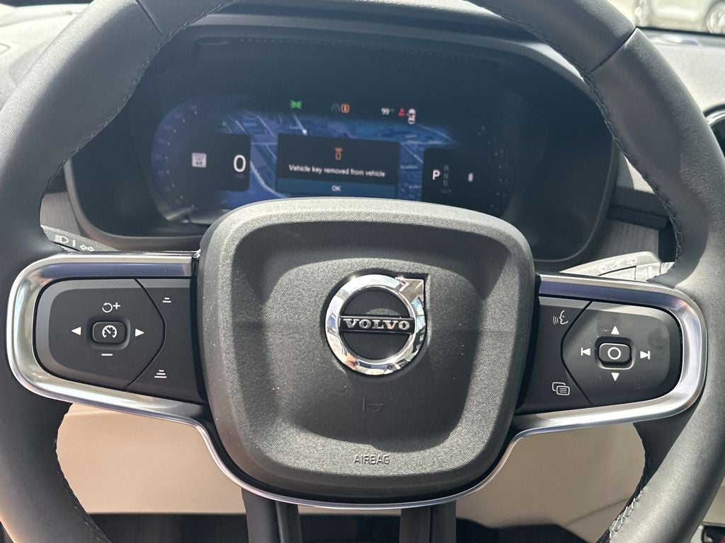 2026 Volvo XC40 B5 Plus