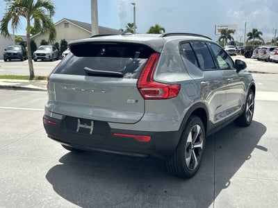 2026 Volvo XC40 B5 Plus