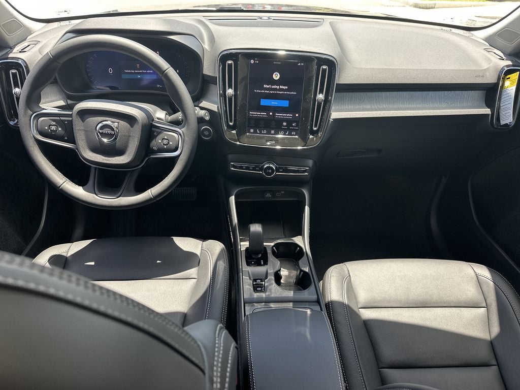 2026 Volvo XC40 B5 Core