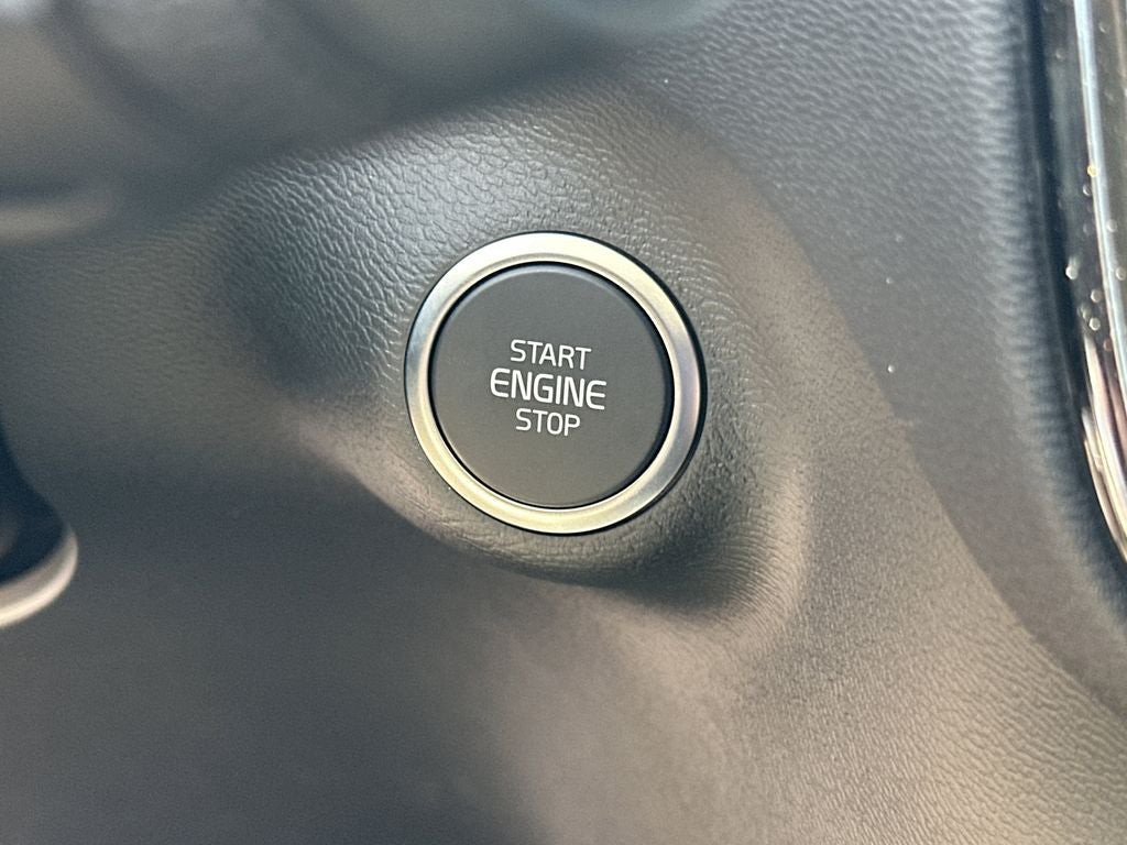2026 Volvo XC40 B5 Core