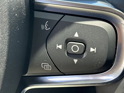 2026 Volvo XC40 B5 Core