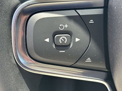 2026 Volvo XC40 B5 Core