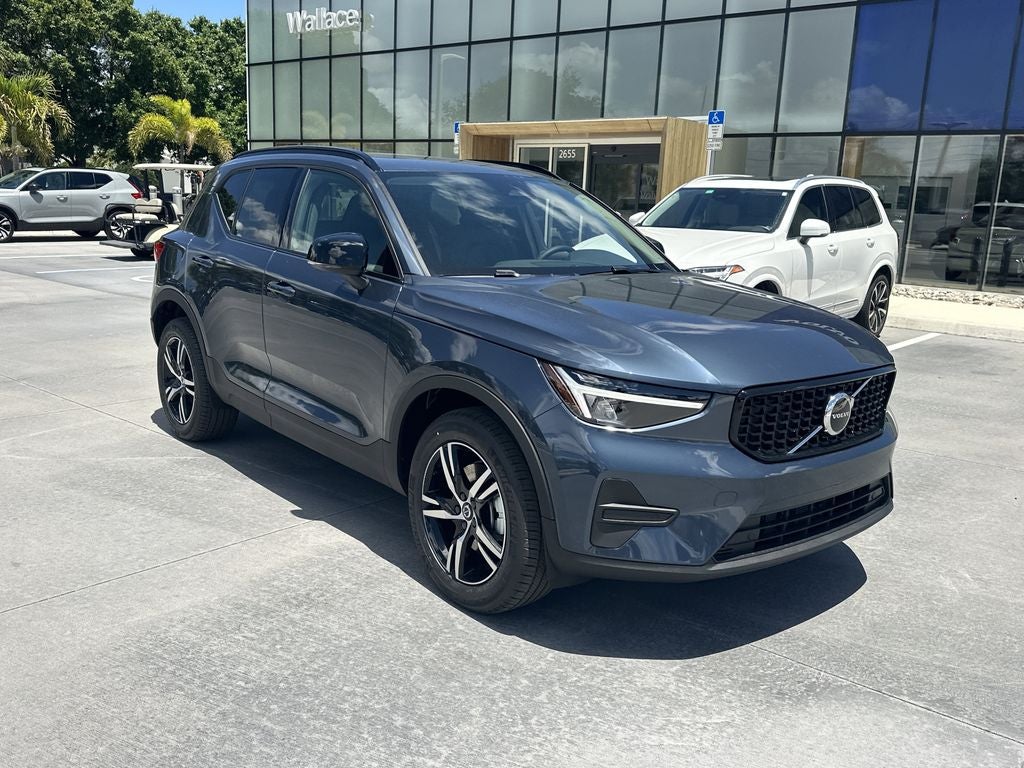 2026 Volvo XC40 B5 Core