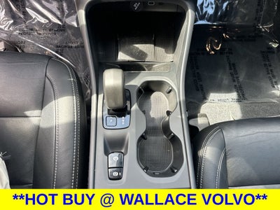 2024 Volvo XC40 B5 Core