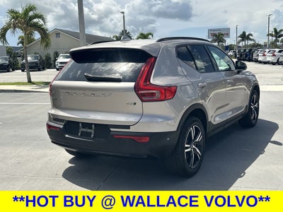 2024 Volvo XC40 B5 Core