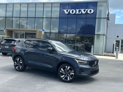 2026 Volvo XC40 B5 Ultra