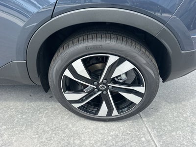 2026 Volvo XC40 B5 Ultra