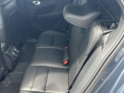 2026 Volvo XC40 B5 Ultra
