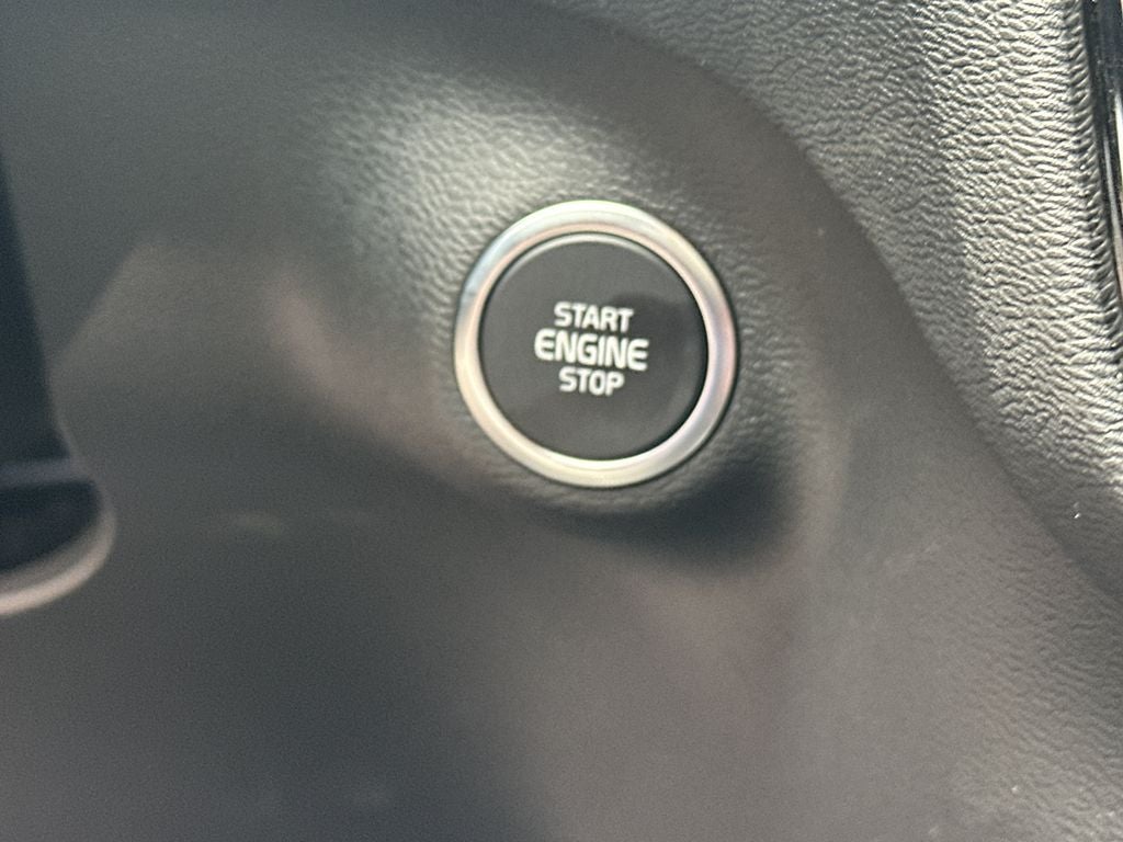 2026 Volvo XC40 B5 Ultra