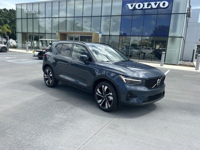 2026 Volvo XC40 B5 Ultra
