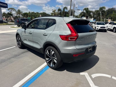 2026 Volvo XC40 B5 Ultra