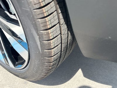2026 Volvo XC40 B5 Ultra