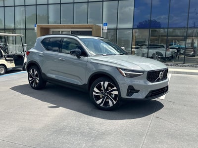 2026 Volvo XC40 B5 Ultra