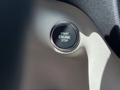 2026 Volvo XC40 B5 Ultra
