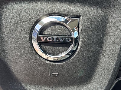 2026 Volvo XC40 B5 Ultra
