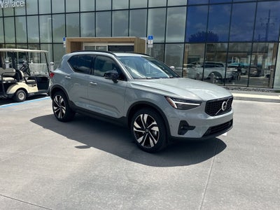 2026 Volvo XC40 B5 Ultra