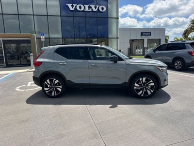 2026 Volvo XC40 B5 Ultra