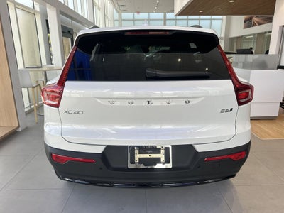 2026 Volvo XC40 B5 Ultra