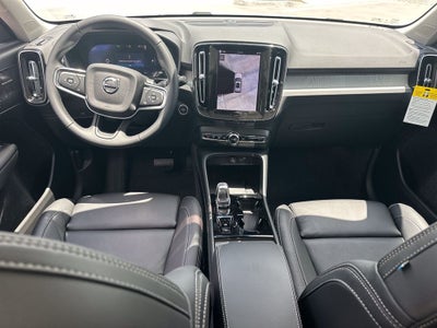 2026 Volvo XC40 B5 Ultra