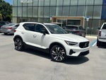 2026 Volvo XC40 B5 Ultra