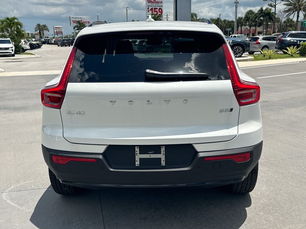 2026 Volvo XC40 B5 Ultra