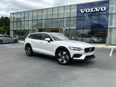 2026 Volvo V60 Cross Country B5 Plus