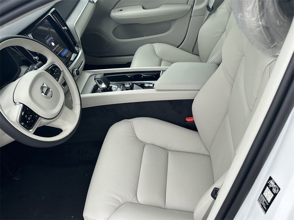 2026 Volvo V60 Cross Country B5 Plus