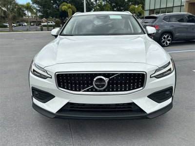 2026 Volvo V60 Cross Country B5 Plus