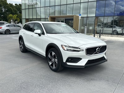 2026 Volvo V60 Cross Country B5 Plus