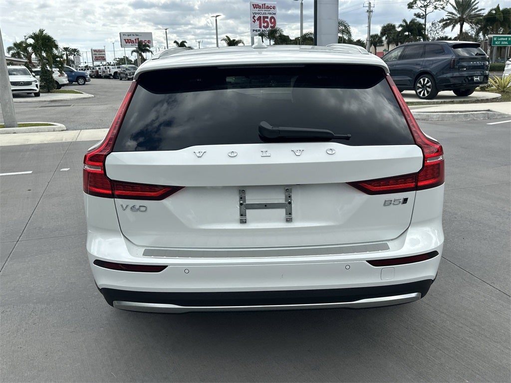 2026 Volvo V60 Cross Country B5 Plus