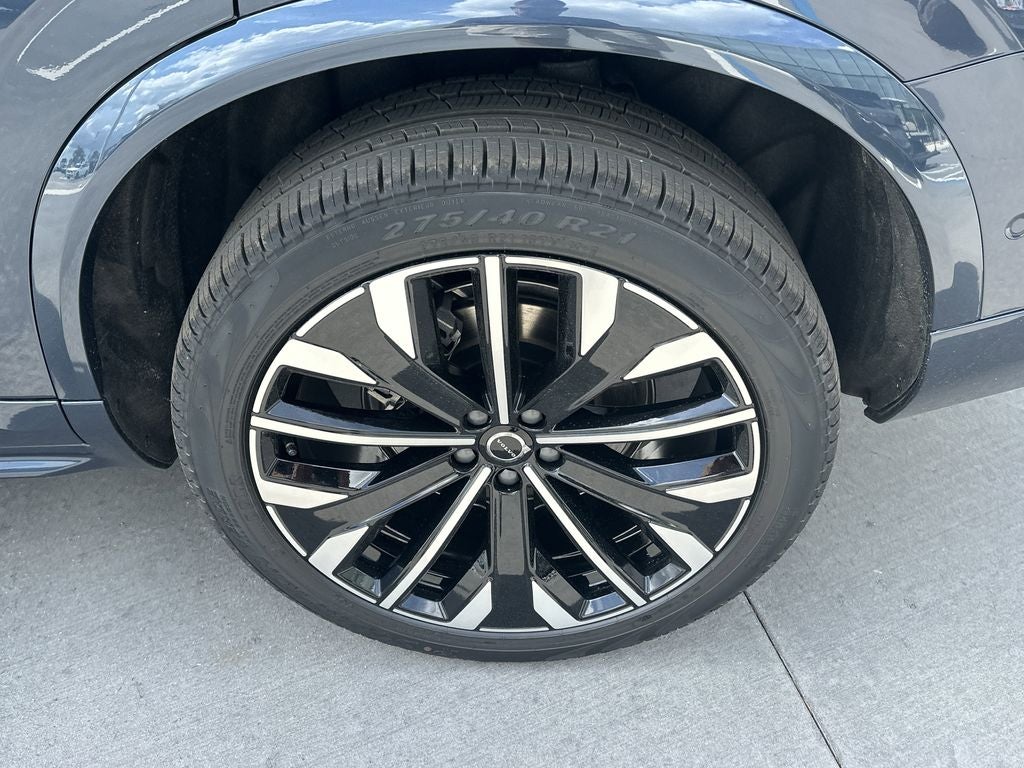 2026 Volvo XC90 B5 Plus