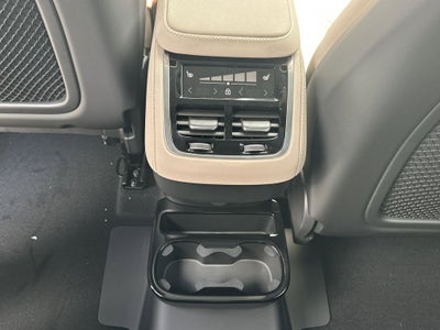 2026 Volvo XC90 B5 Plus