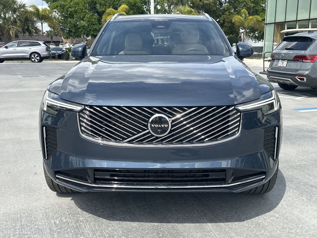 2026 Volvo XC90 B5 Plus