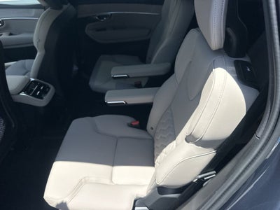 2026 Volvo XC90 B5 Plus