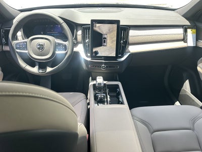 2026 Volvo XC90 B5 Plus