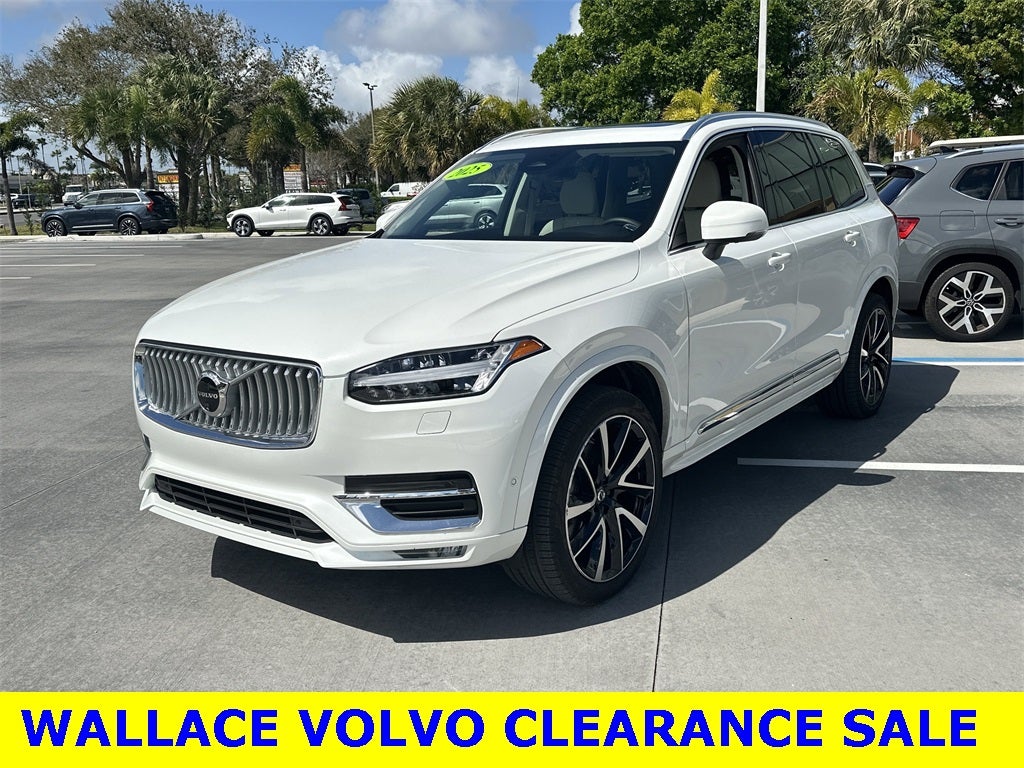2025 Volvo XC90 B5 Plus