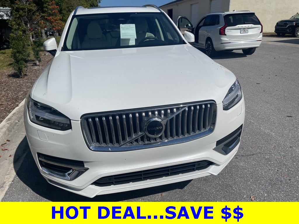 2025 Volvo XC90 B5 Plus
