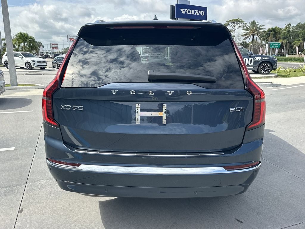 2026 Volvo XC90 B5 Plus