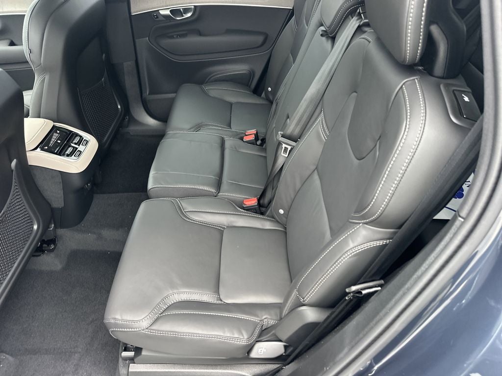 2026 Volvo XC90 B5 Ultra 7-Seater