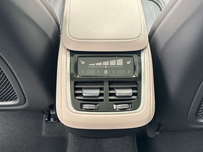 2026 Volvo XC90 B5 Ultra 7-Seater