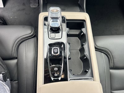 2026 Volvo XC90 B5 Ultra 7-Seater