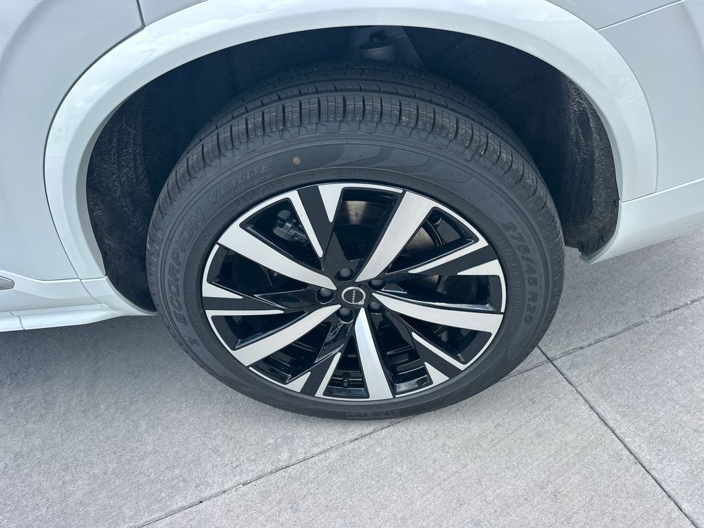 2026 Volvo XC90 B5 Core