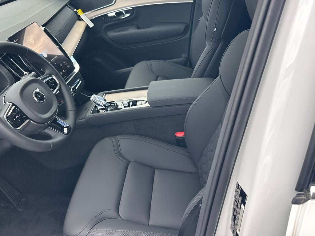 2026 Volvo XC90 B5 Core