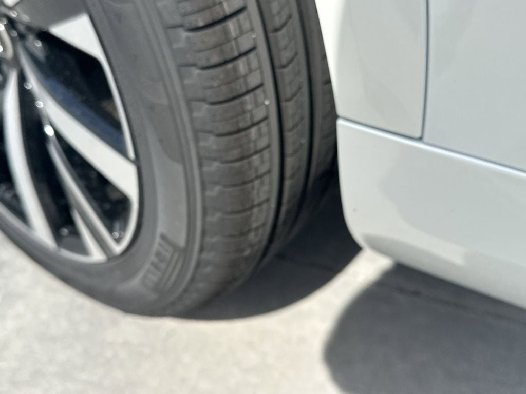 2026 Volvo XC90 B5 Core